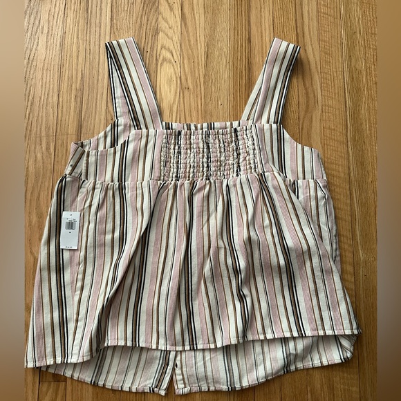 Old navy button up tank top - Picture 2 of 2